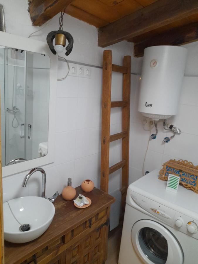 Rustica Independiente Con Todas Comodidades, Sofacama Y Ventilador * Tordesillas