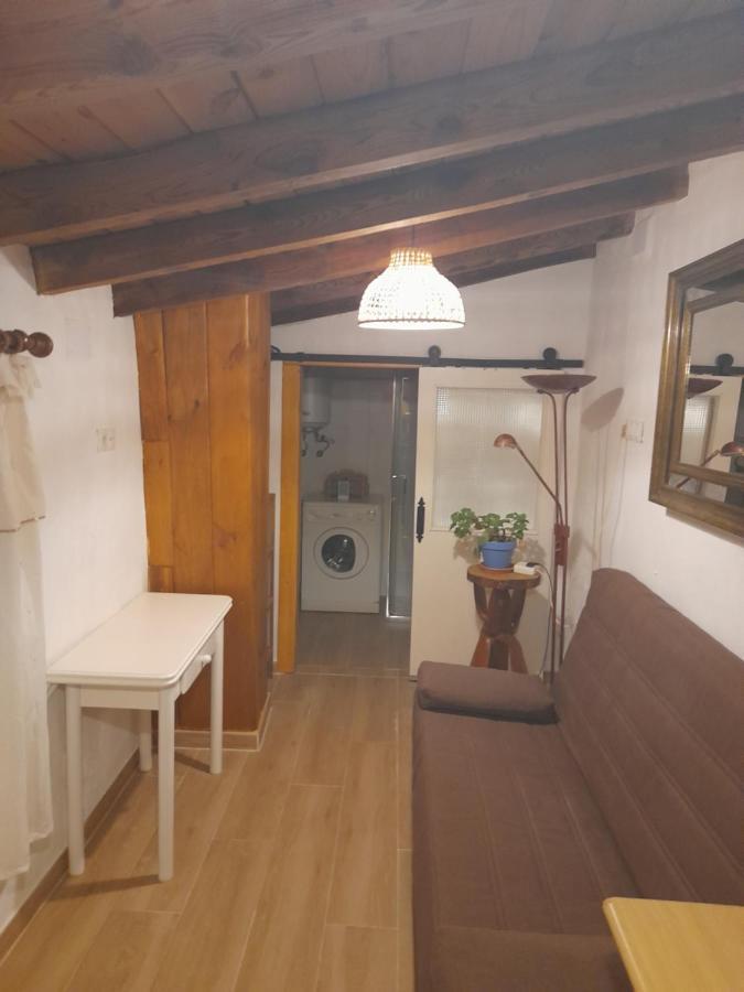 Rustica Independiente Con Todas Comodidades, Sofacama Y Ventilador Apartment Tordesillas